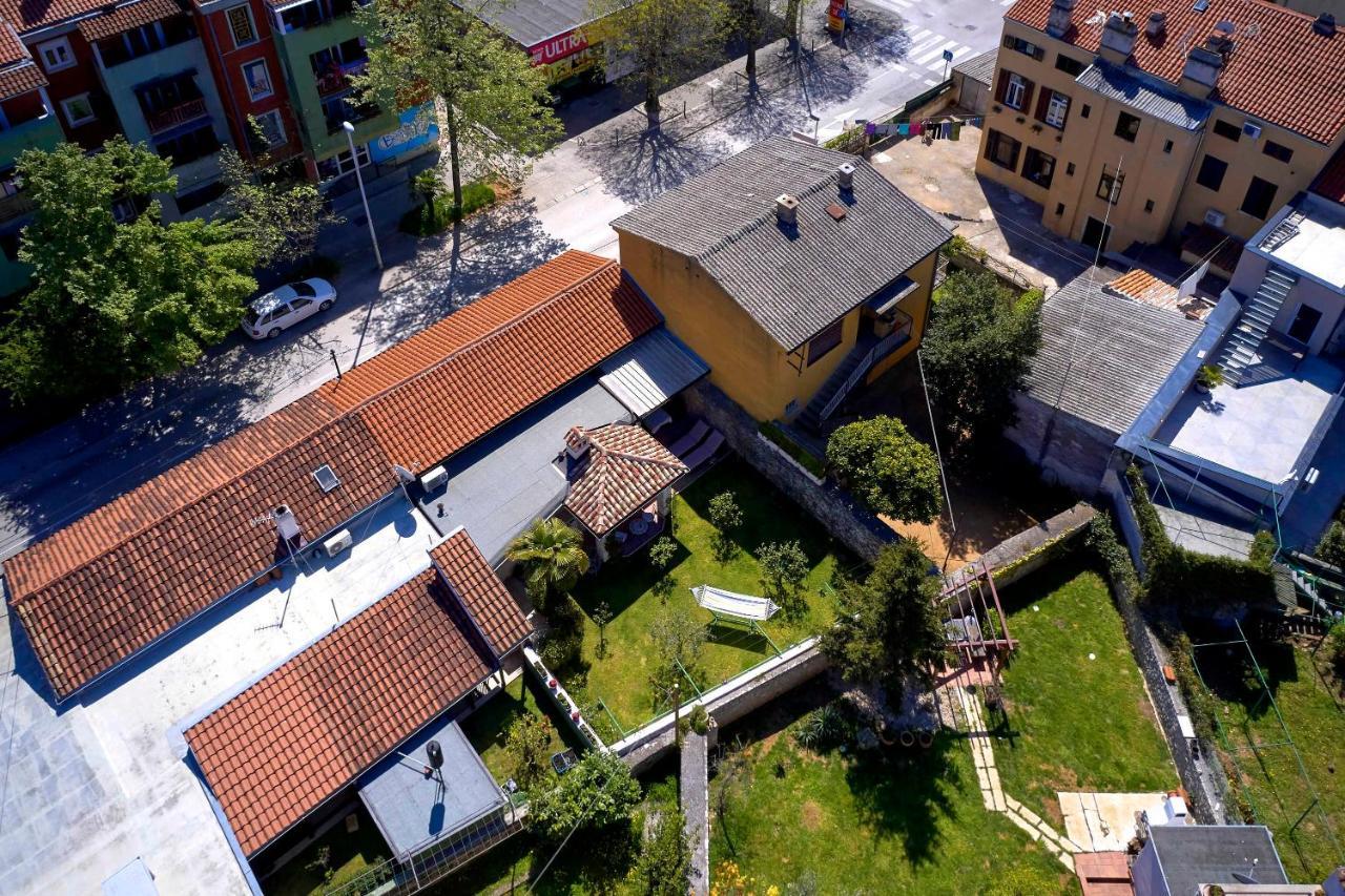 Holiday House Arena Пула Екстериор снимка