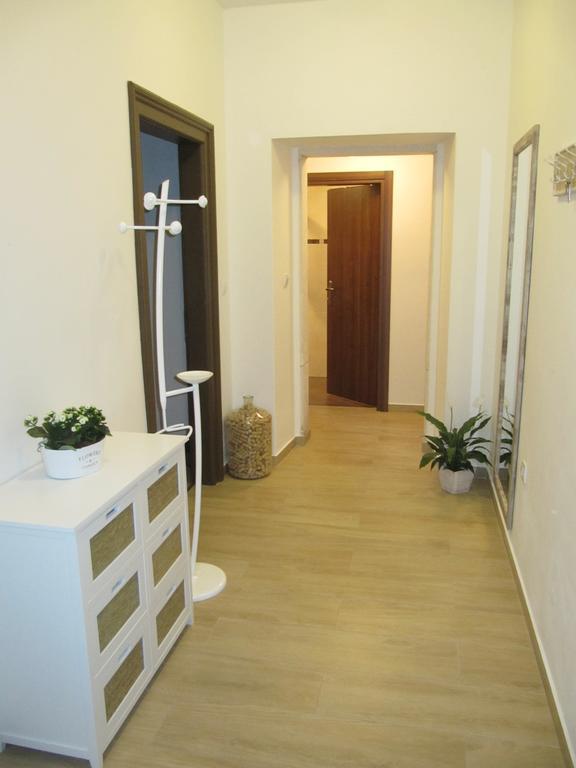 Holiday House Arena Пула Екстериор снимка